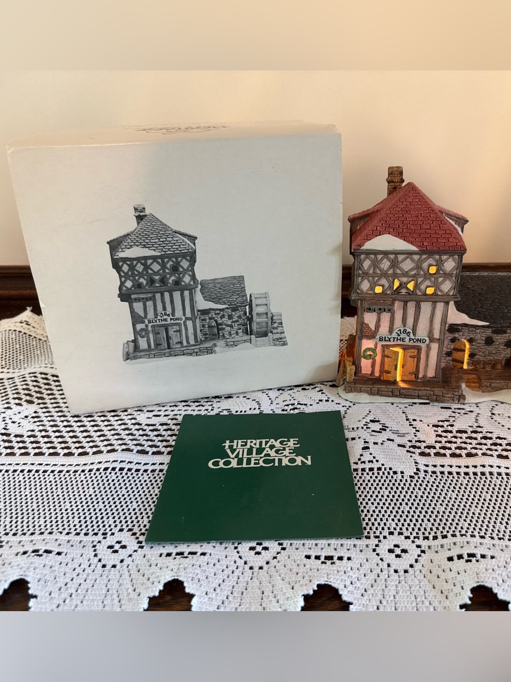 Department 56 Dickens’ Village “Blythe Pond Mill House” Lighted Retired